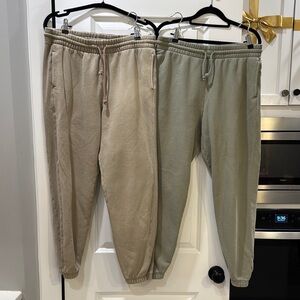 TNA (Aritzia) Cozy Fleece Joggers in Beige and Olive